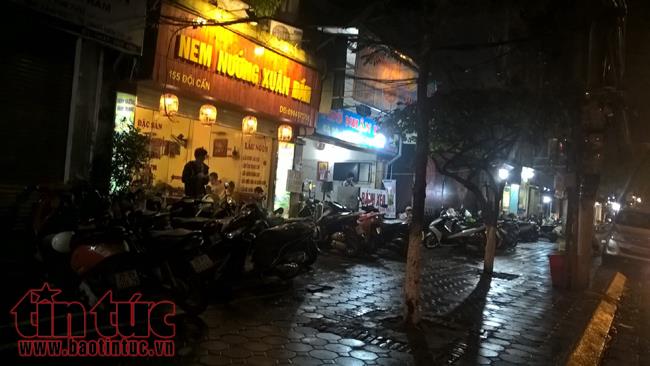 Sau đợt ra quân, vỉa hè Hà Nội duy trì sự trật tự 'lẽ ra phải có từ lâu nay' ảnh 8